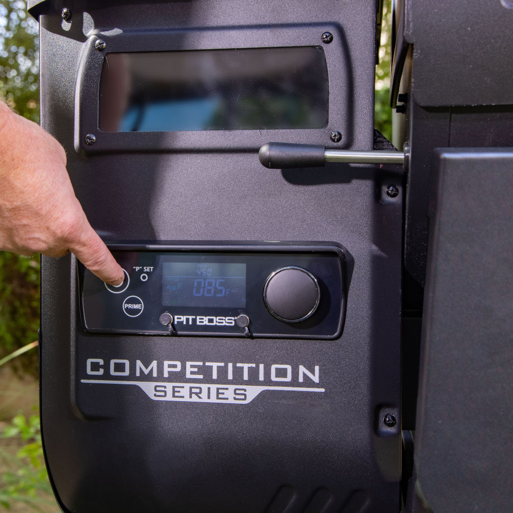 Pit Boss Competition Series 1600 Wood Pellet Grill - Free 6-Piece Cast Iron Cooking Set Included