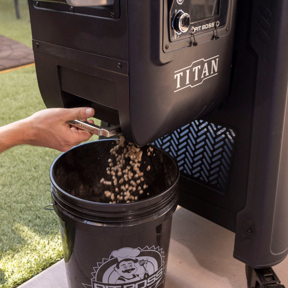 Pit Boss Competition Series Titan 1600 Wood Pellet Grill - Free 6-Piece Cast Iron Cooking Set Included