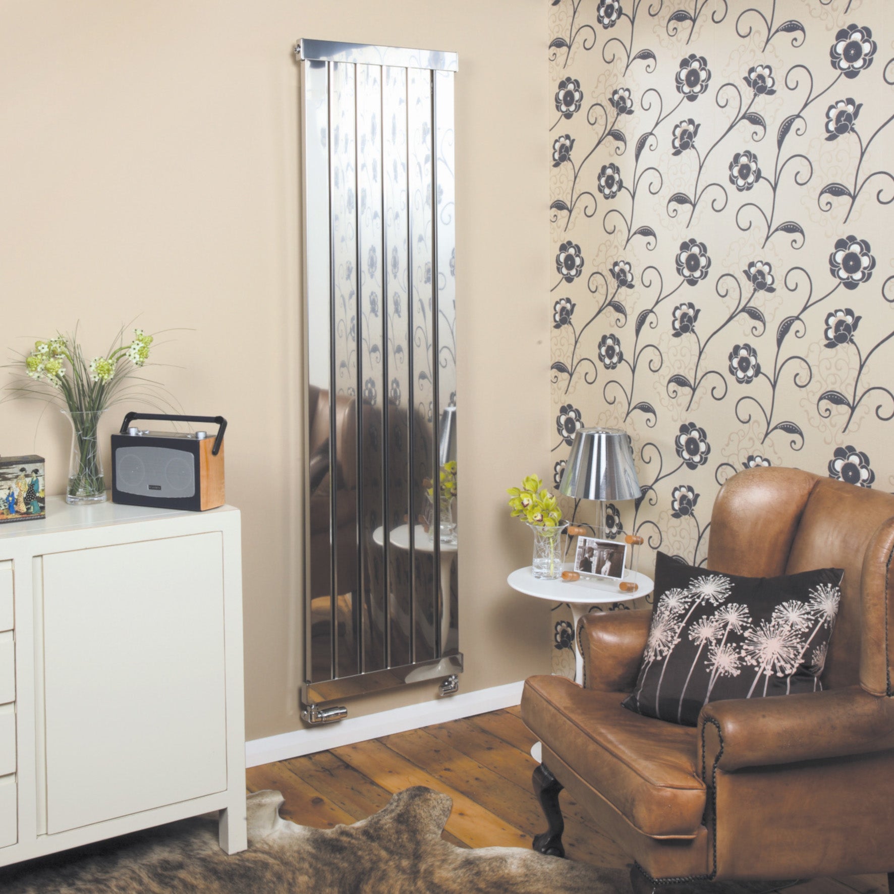 JIS - Arun Heated Featured Rail