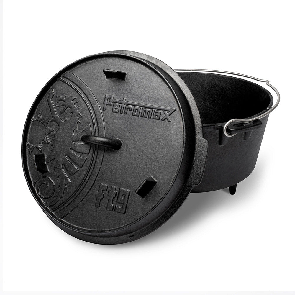 Petromax Cast Iron Dutch Oven