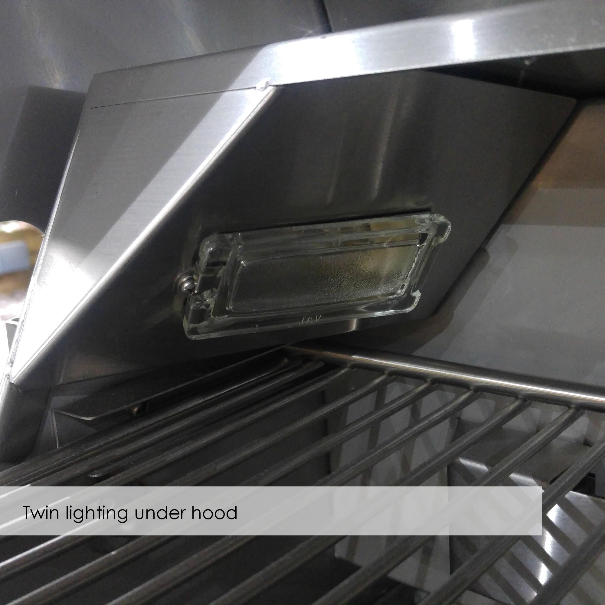 Bull BBQ Angus Gas Cart BBQ