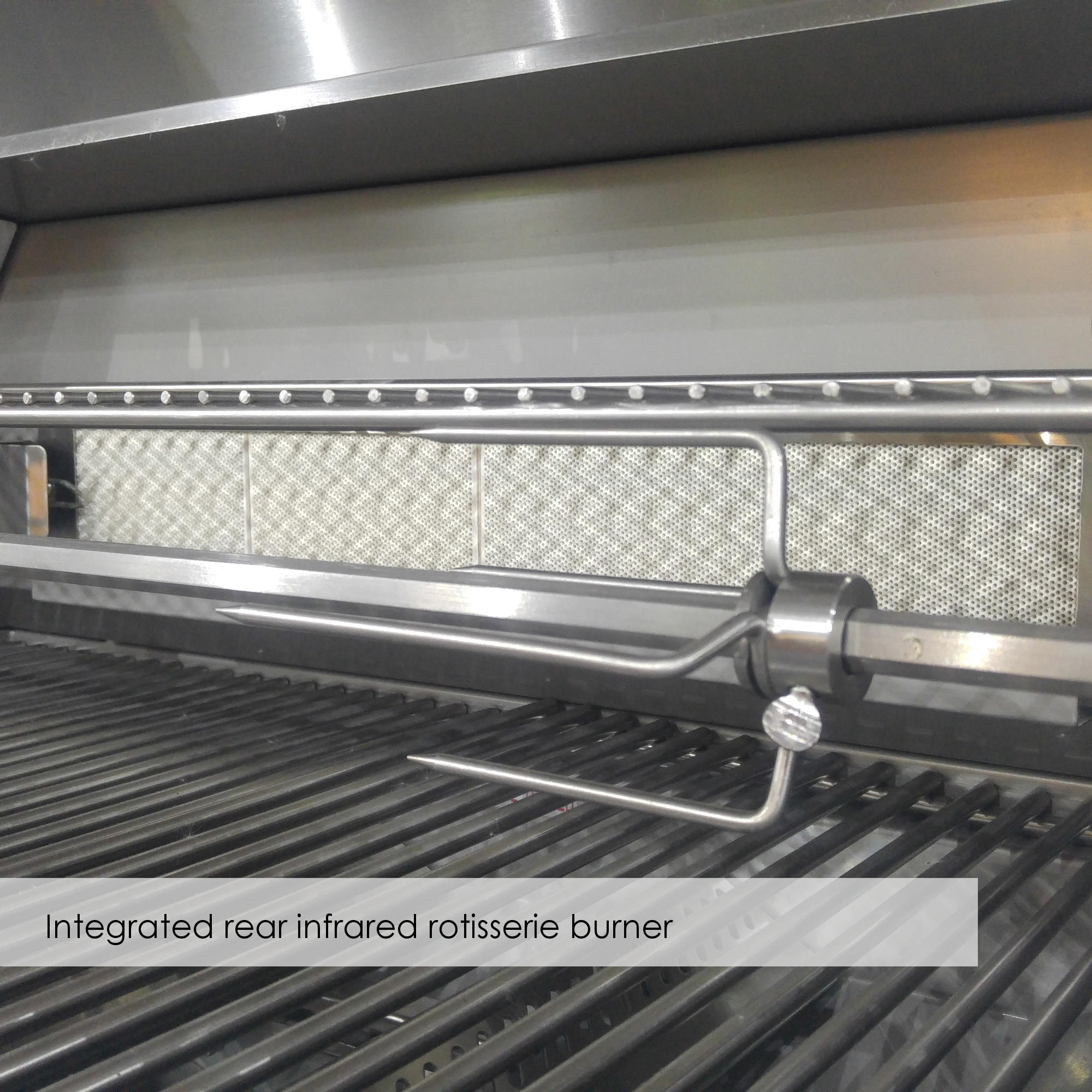 Bull BBQ 7 Burner Premium Gas BBQ