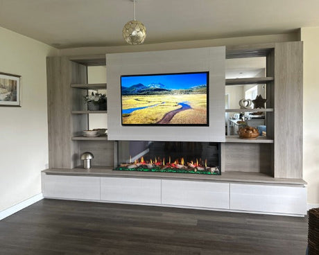 Mr & Mrs Carey, Moulton