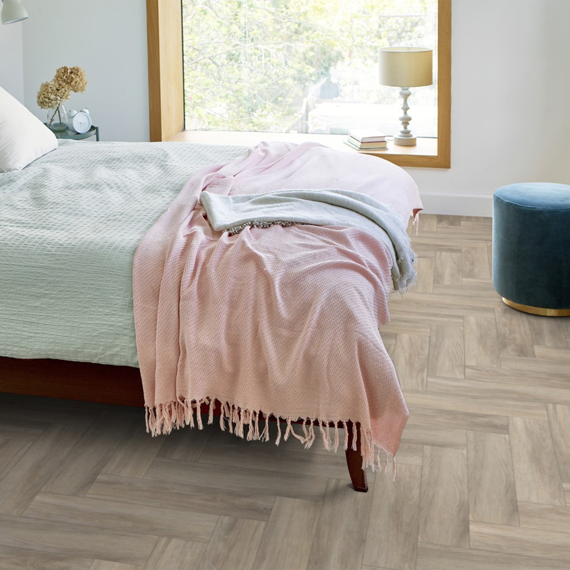 Amtico Signature Large Parquet in Malvern Oak (114 x 457mm) - Clearance