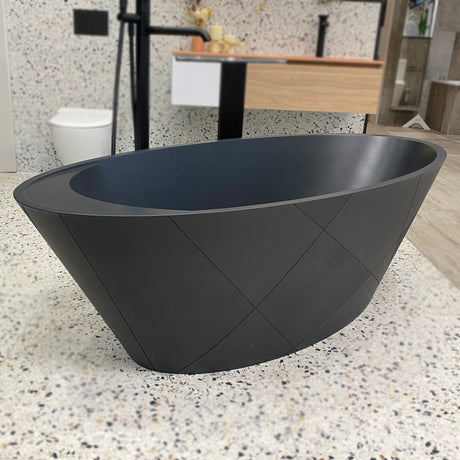 Acquabella Bathtub Opal Quiz in Black - Ex Display