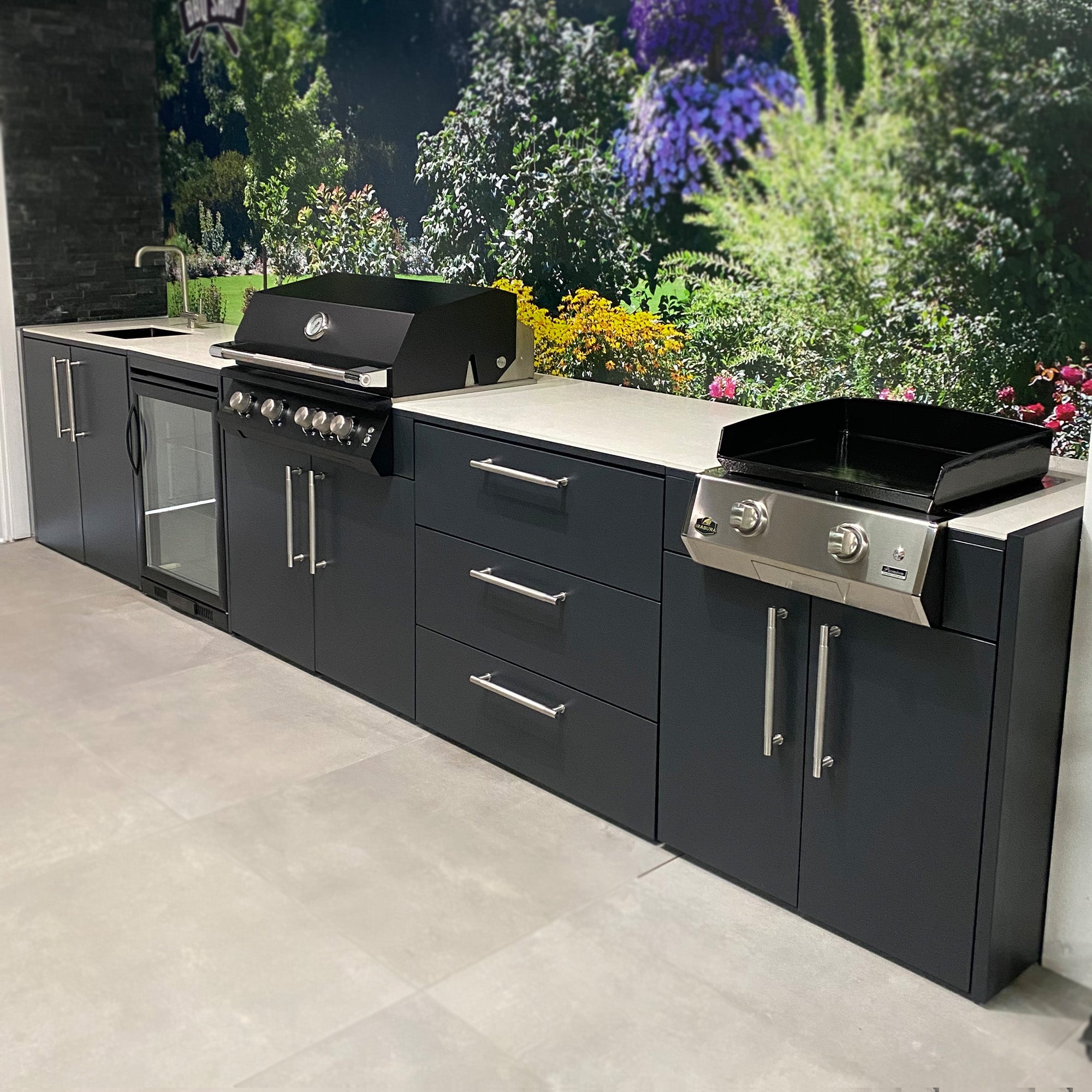Brabura Outdoor Kitchen in Iron Frost - Ex Display Model