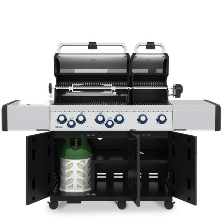 Broil King Regal 690 - Includes Rotisserie Burner and Premium Rotisserie Kit Included
