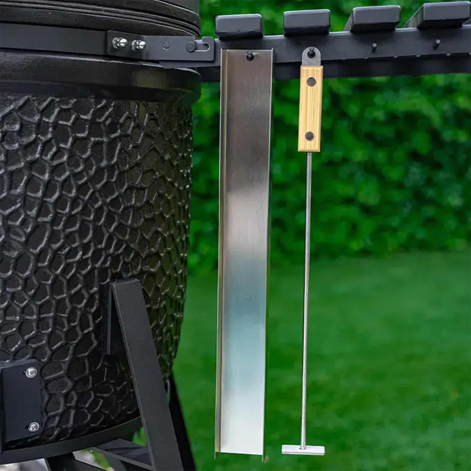 GRLLR Ember Kamado Pro with Trolly - Charcoal Black