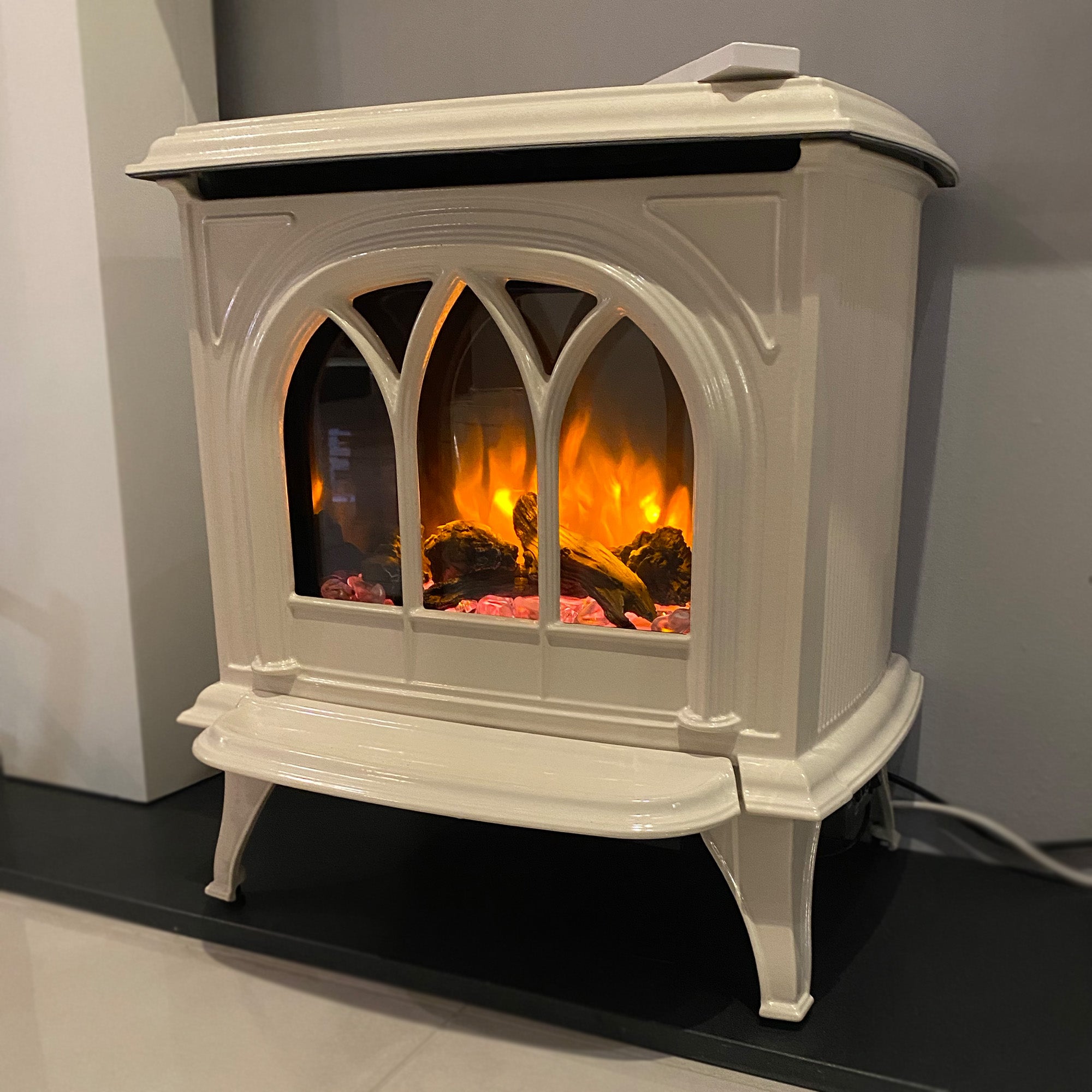 Gazco Huntingdon 30 Electric Stove with Tracery Door - Ivory - Ex Display