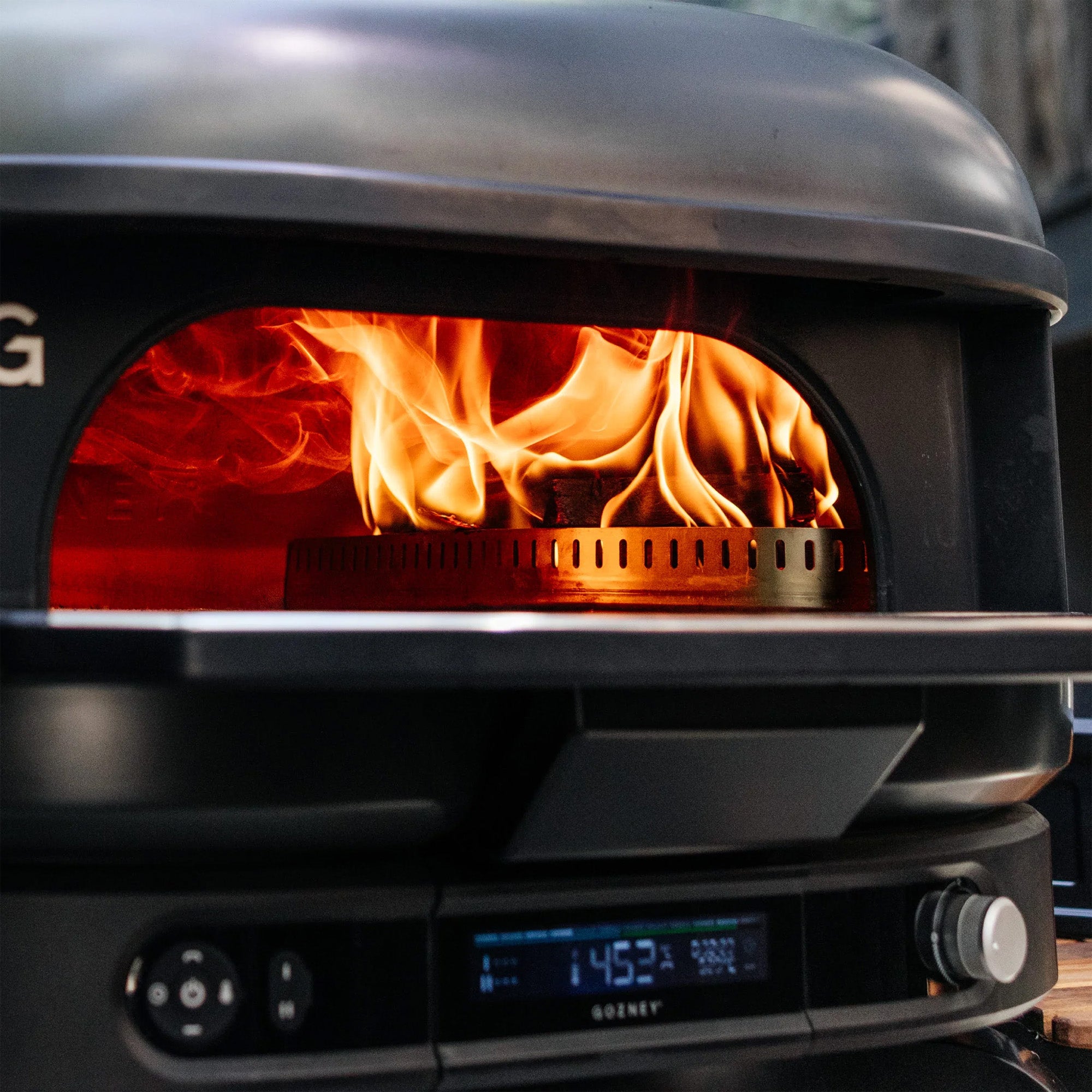 Gozney Dome (Gen 2) Multi Fuel Pizza Oven - Off Black