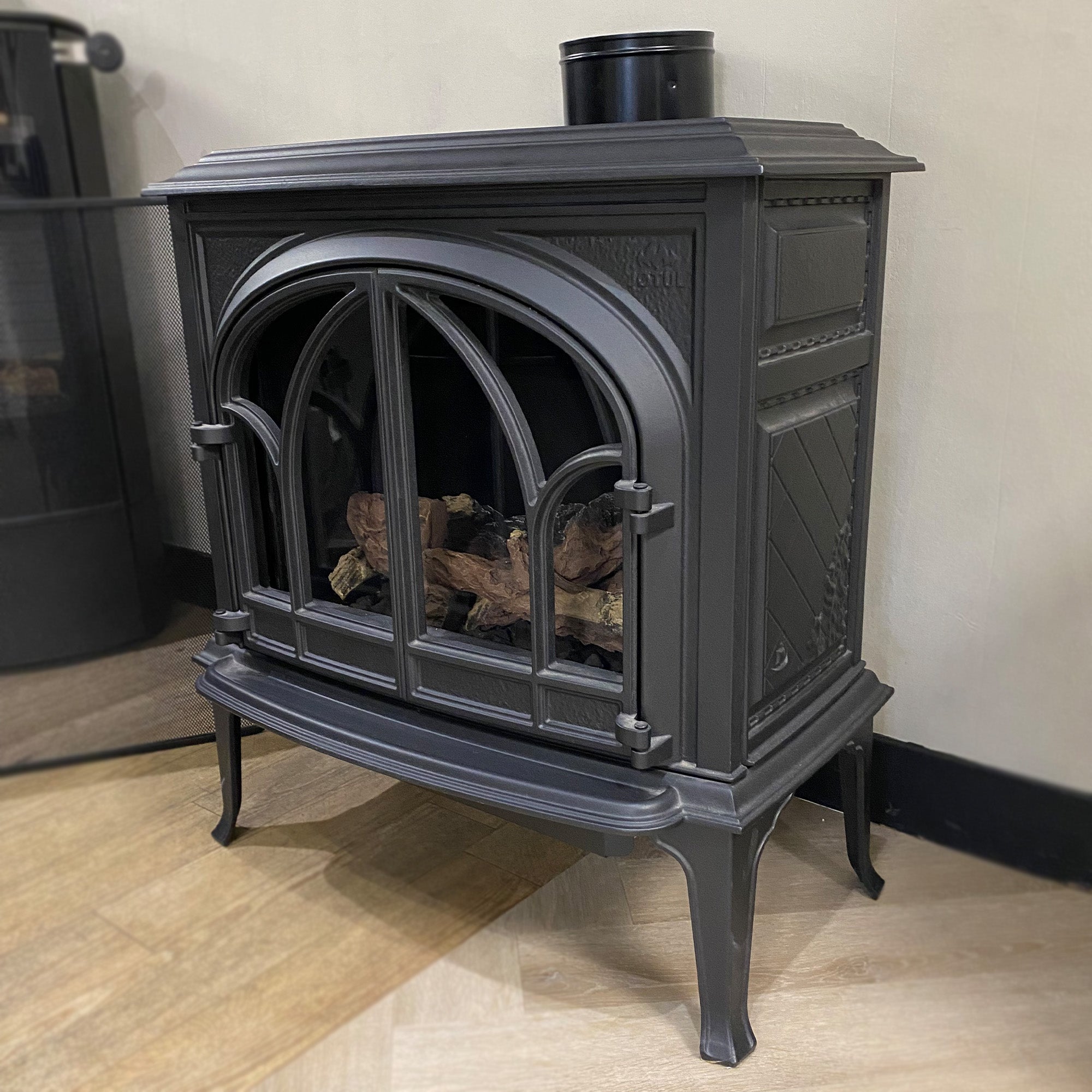 Jotul GF400 Balanced Flue Natural Gas Stove - Ex Display