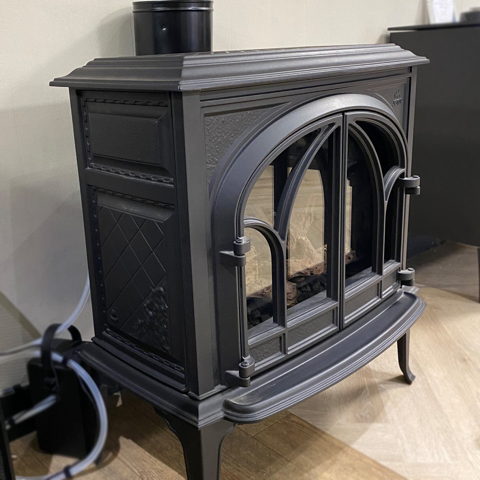 Jotul GF400 Balanced Flue Natural Gas Stove - Ex Display