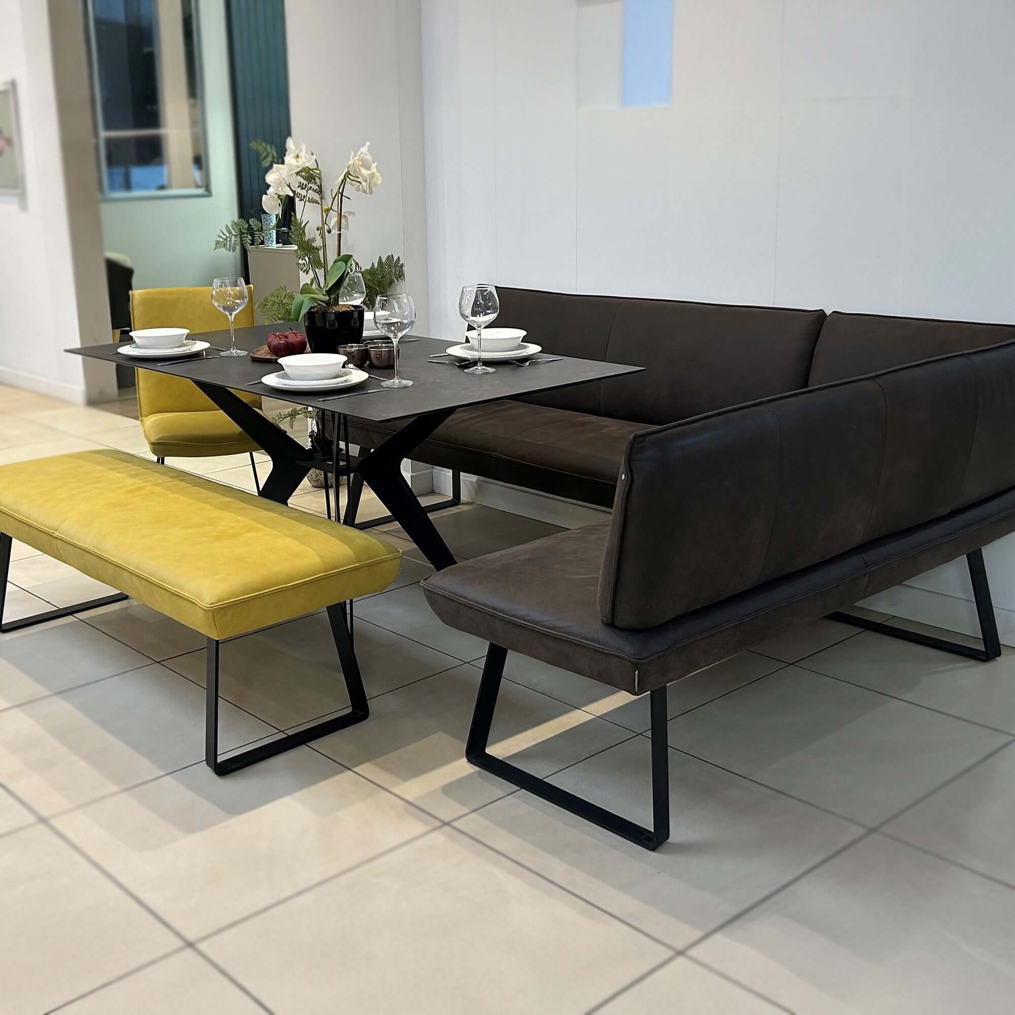 Koinor Dining Seating Set & Table - Ex-Display