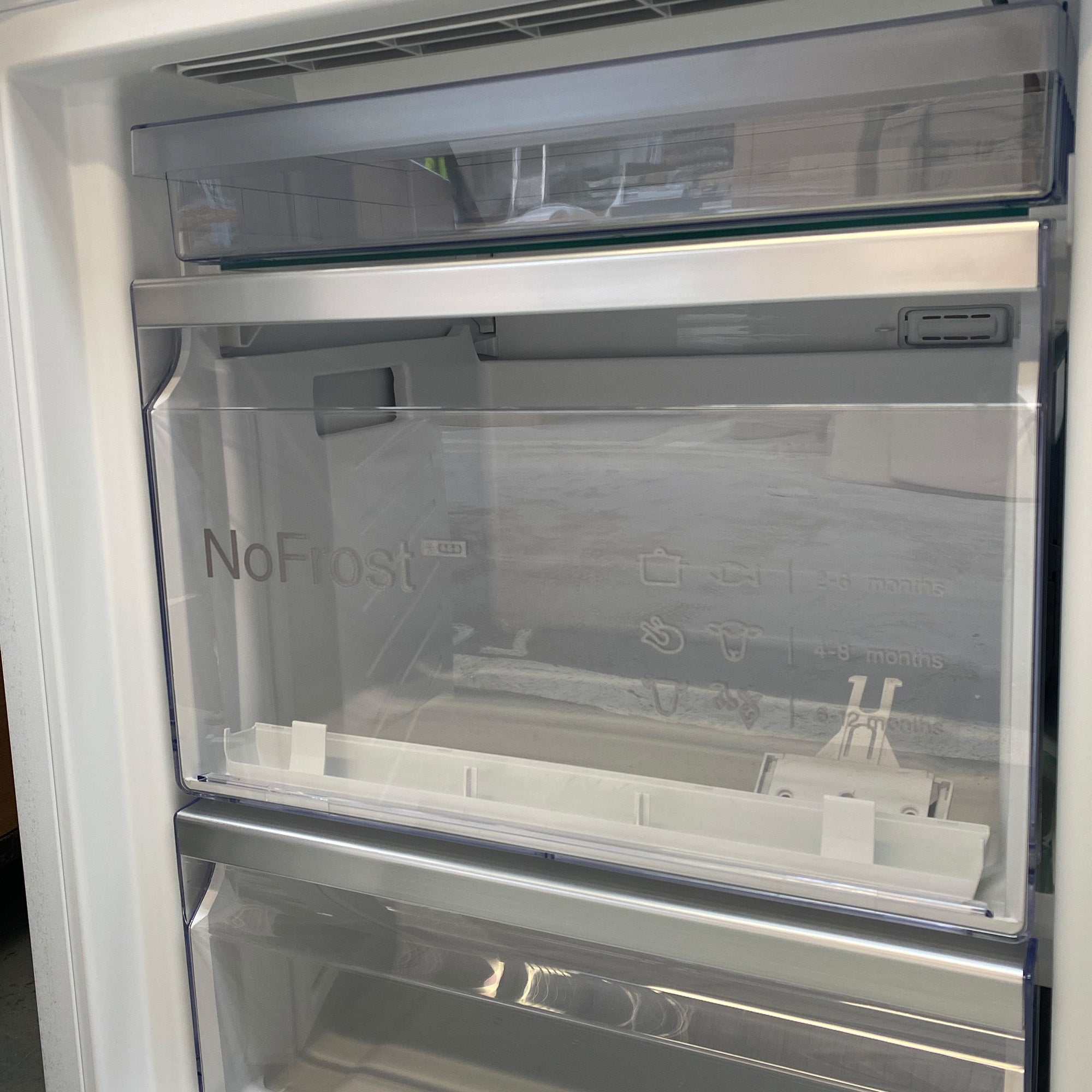 Neff N90 Built-in Fridge-Freezer (KI8865DE0) - Clearance