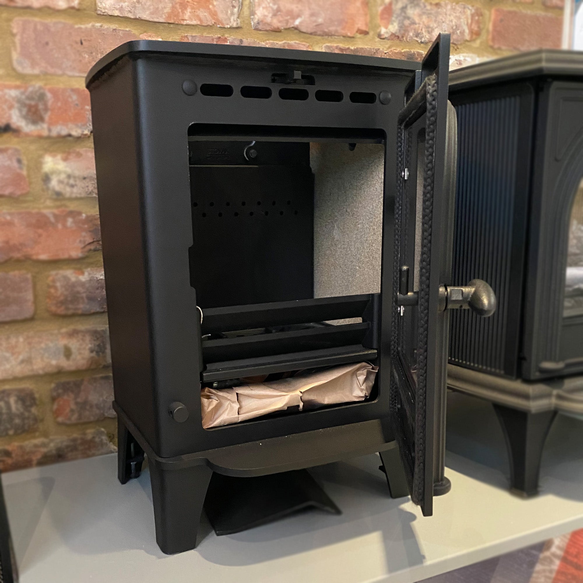 Stovax Stockton 4 Multi Fuel Stove - Ex Display