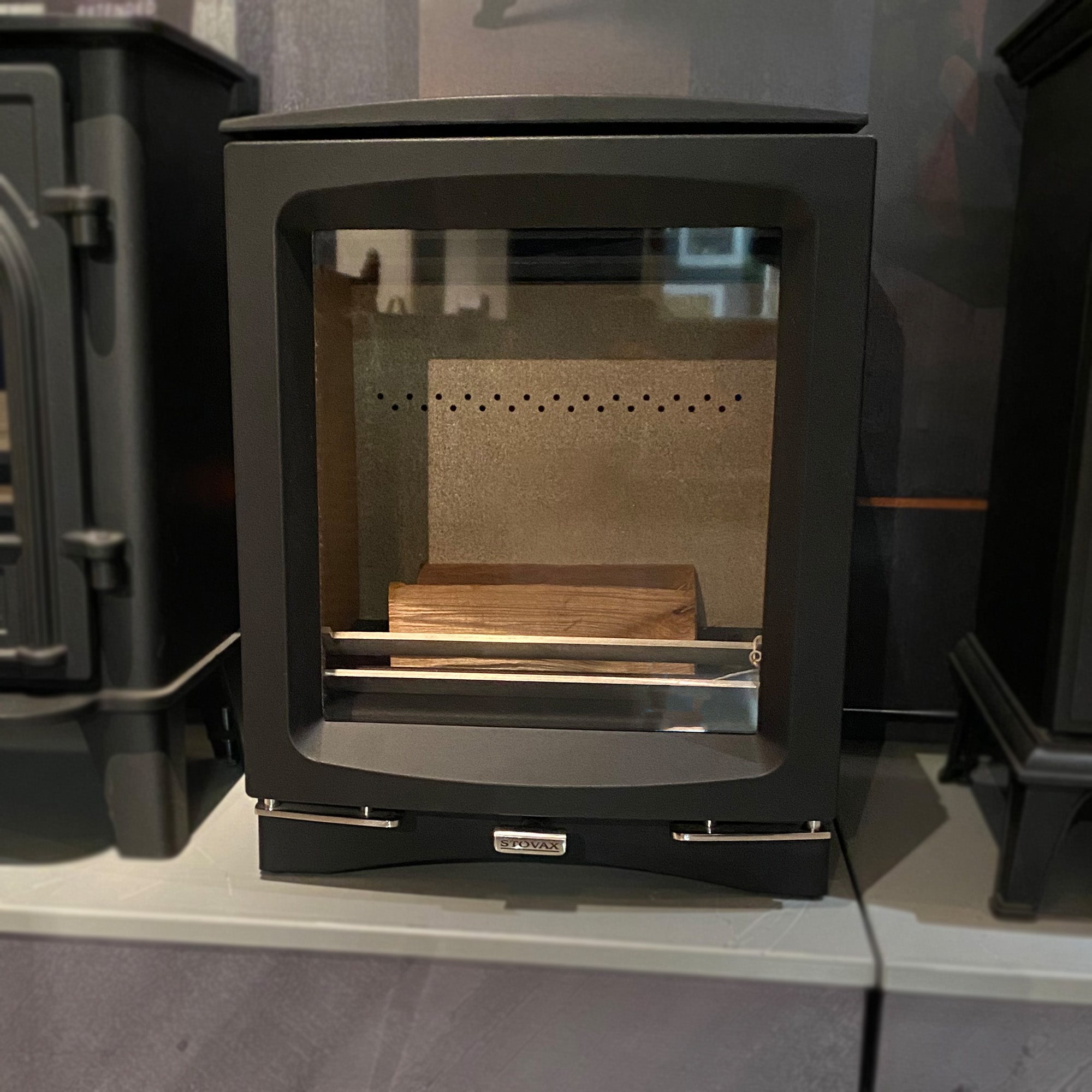 Stovax Vogue Midi Eco Wood Burning Stove - Ex Display
