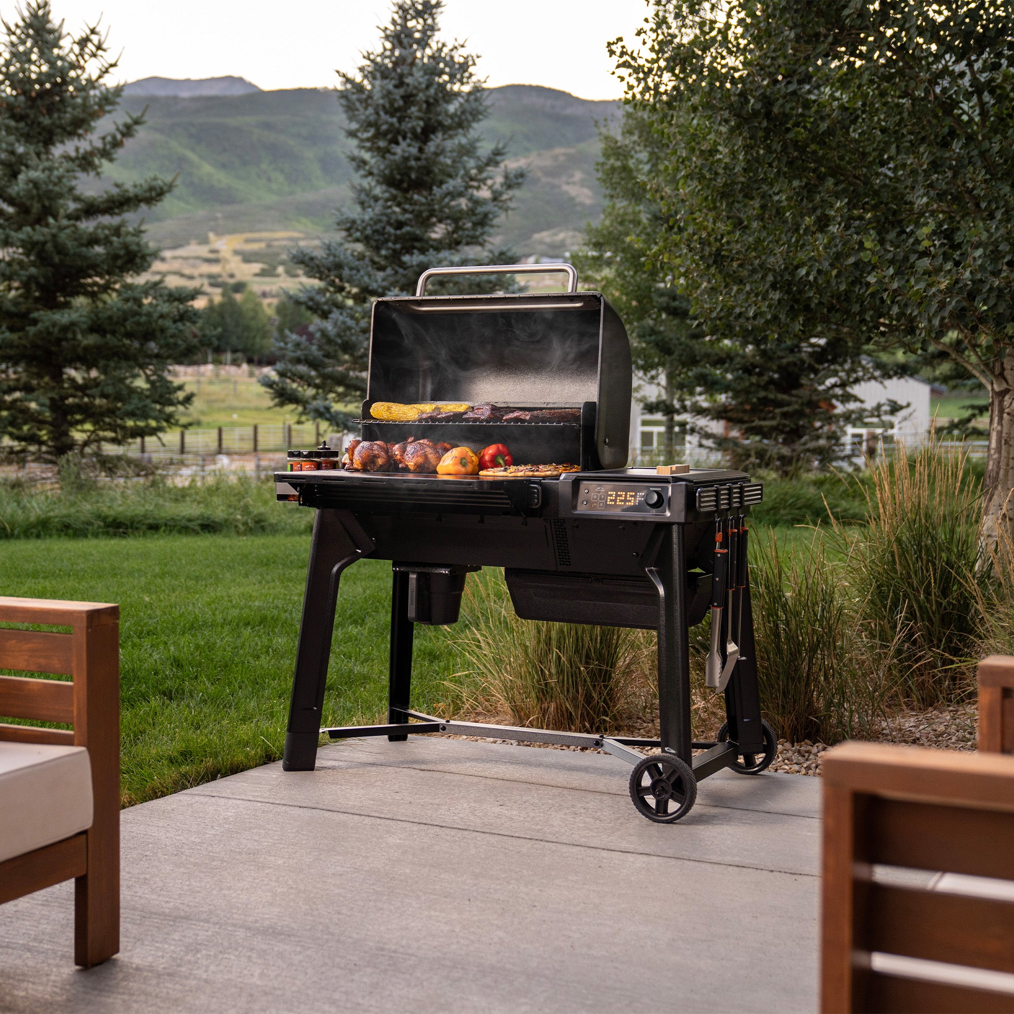 Traeger Woodridge Wood Pellet Grill Smoker BBQ