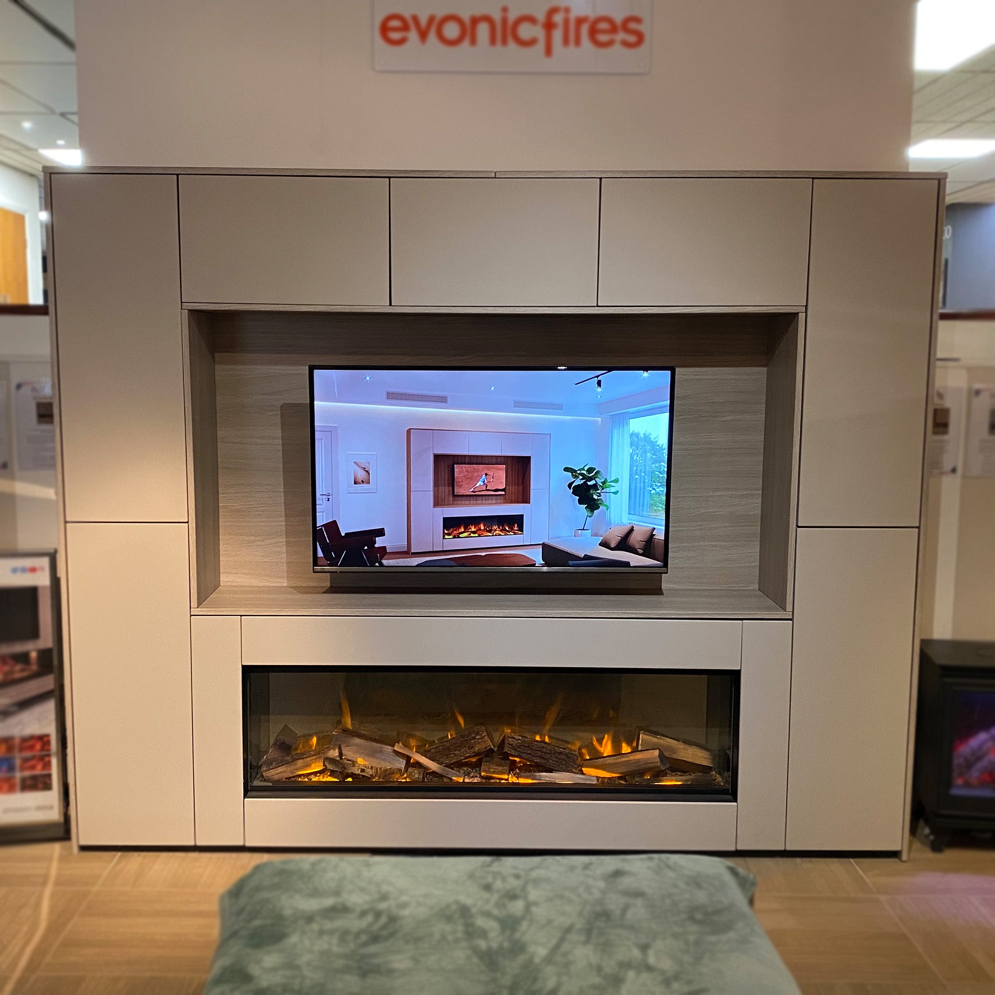 Evonic Volante 1500 Electric Fire including Medium Teddington Suite with 50
