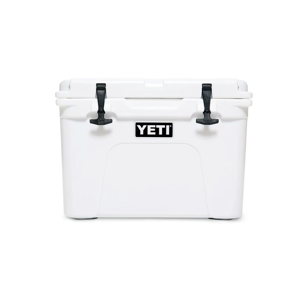 An image of Yeti Tundra 35 Cool Box - Holds 21 Cans or Beer or up to 11kgs of Ice - White