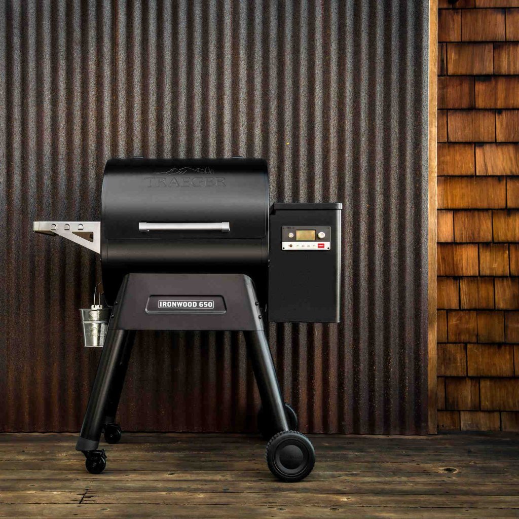 Traeger Ironwood 650 D2 Wood Pellet Grill Smoker BBQ - Free Shelf and Cover Included